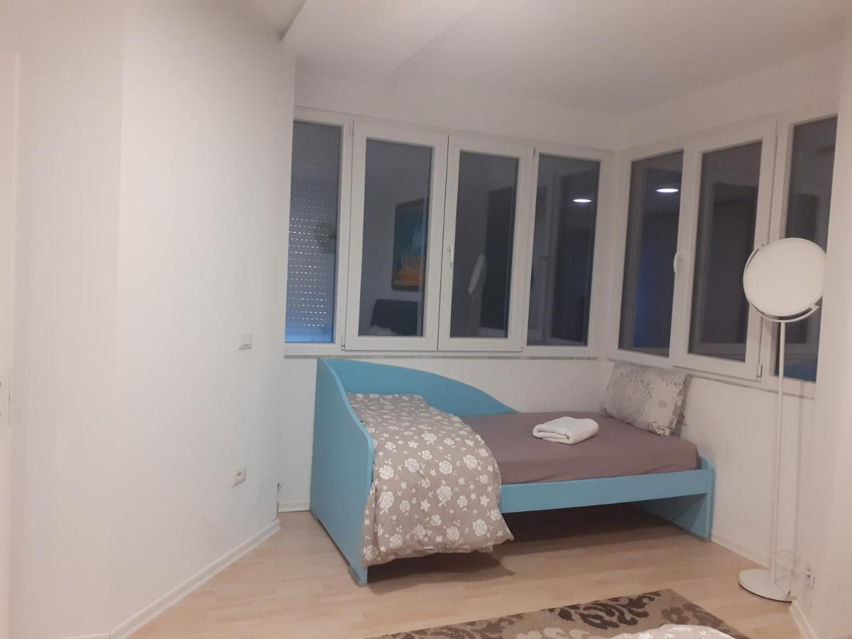 Lake View Apartment Tirana Exterior photo